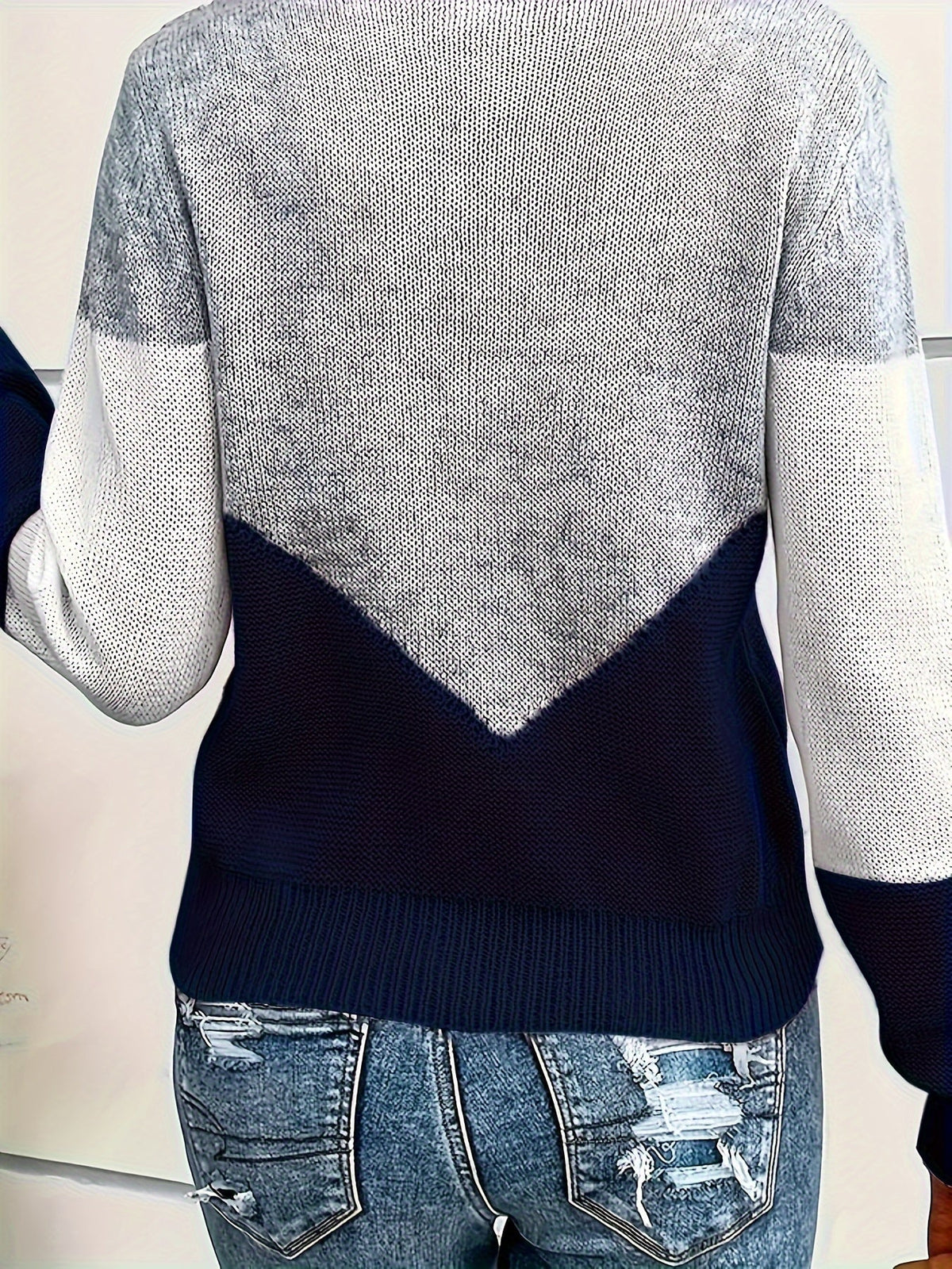 Women's Colour-Block V-Neck Jumper