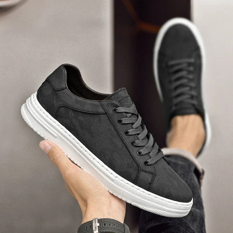 Men's Low-Top Lace-Up Trainers- Panelled Upper