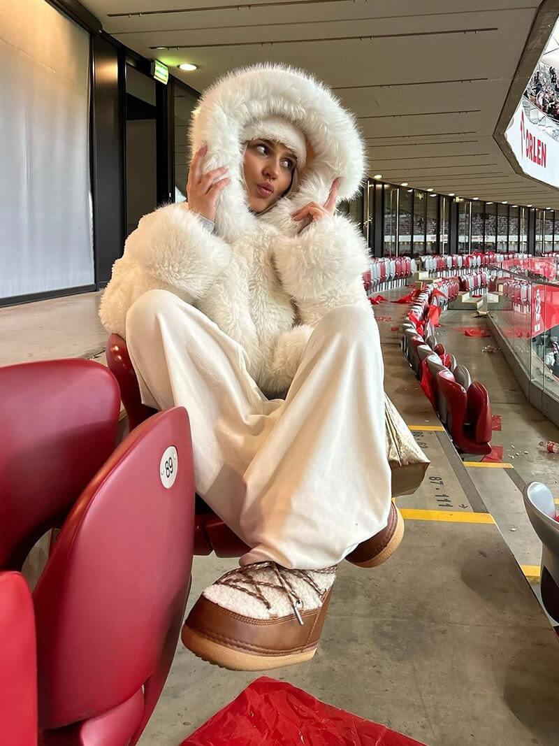 Women's Hooded Jacket- Oversized Pile-Textured Shape