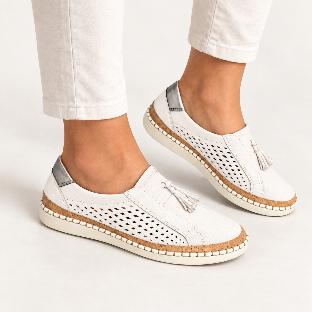 Emma women's slip-on shoes in white